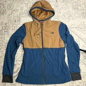 The North Face Zip Hoody with adjustable Waist